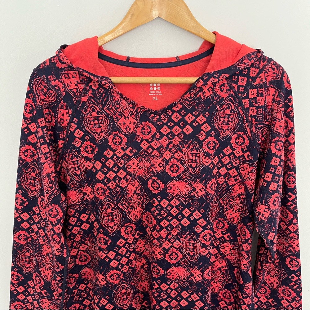 Title Nine Women’s Mercury Abstract Hooded Dress Size XL Long Sleeves Athletic - Picture 3 of 12